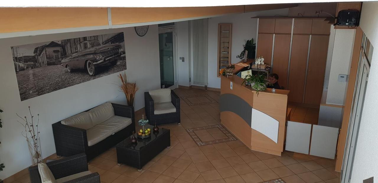 Hotel Habana Aalen Extérieur photo