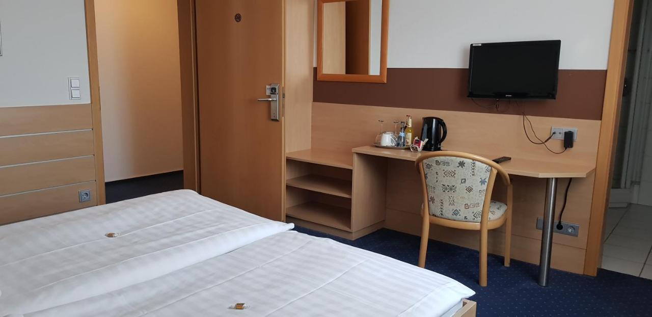 Hotel Habana Aalen Extérieur photo