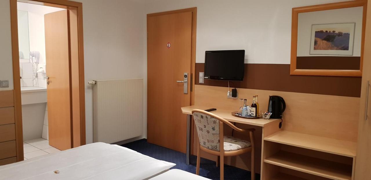 Hotel Habana Aalen Extérieur photo